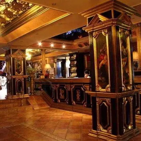 Hotel Ambassador
