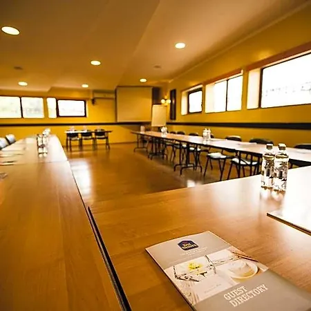 فندق Ambassador 4*