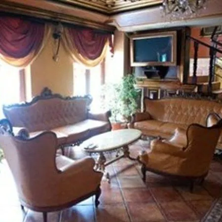 Отель Ambassador 4*