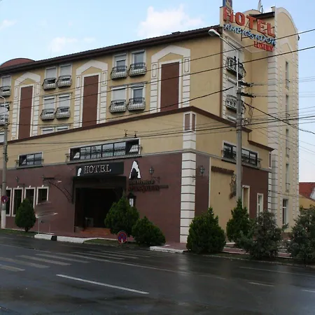 Отель Ambassador 4*