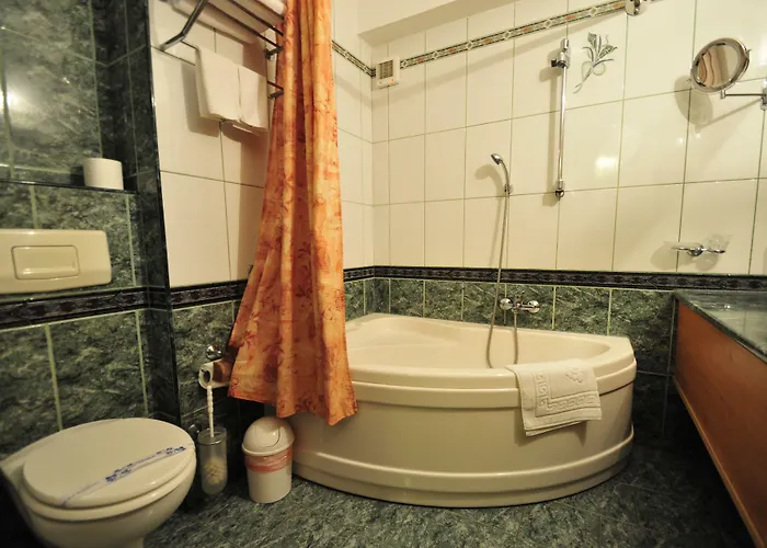 Ambassador Ξενοδοχείο