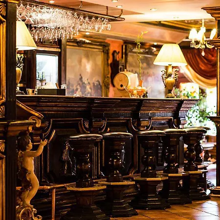 Ambassador Hotel 4*